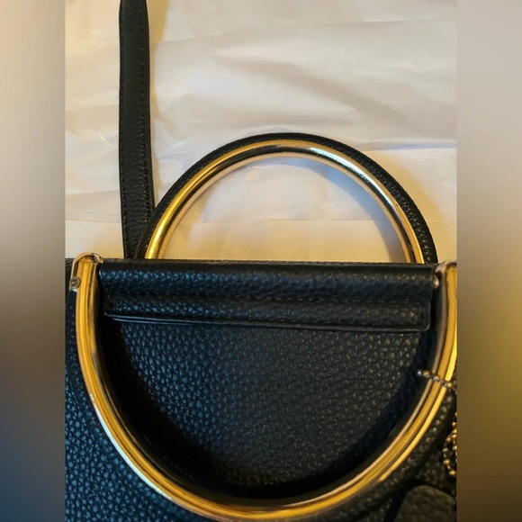 MYSTIQUE~100% VEGAN~ BLACK HANDBAG~BACKPACK~NWOT - Picture 4 of 16